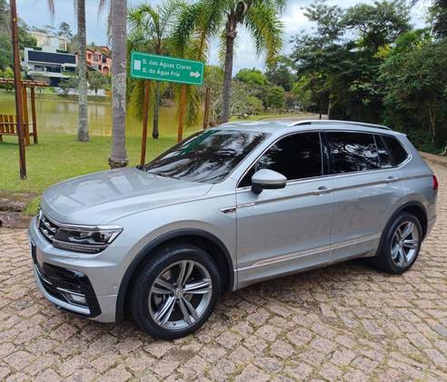 VOLKSWAGEN TIGUAN 2.0 350 TSI GASOLINA ALLSPACE R-LINE 4MOTION DSG VOLKSWAGEN TIGUAN 2.0 350 TSI GASOLINA ALLSPACE R-LINE 4MOTION DSG